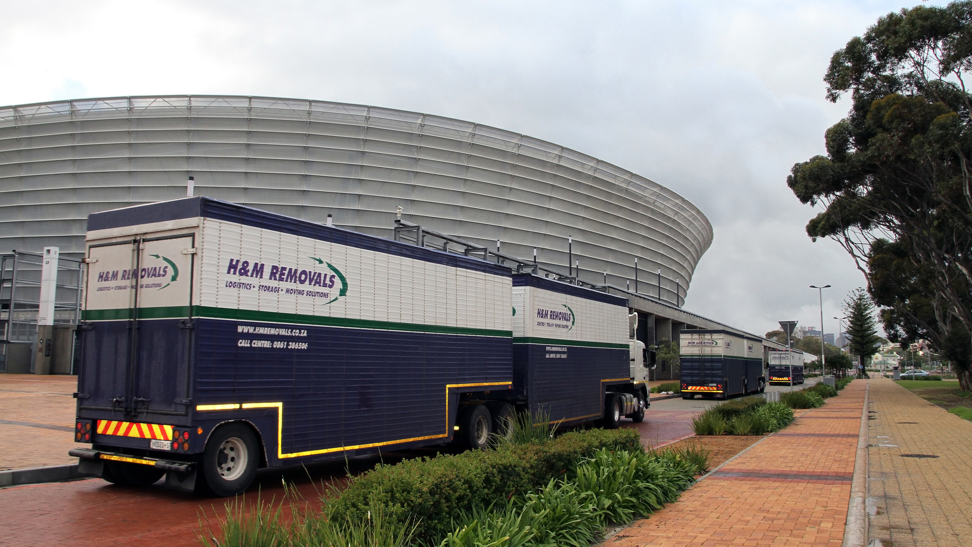 Logistics & Distribution Services